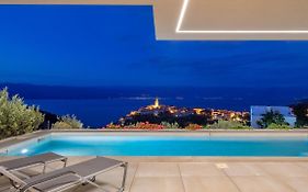 Modern Luxury Villa Olive